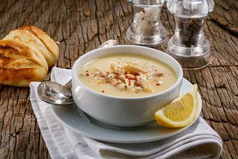 Yöresel Tavuk Suyu Çorbası