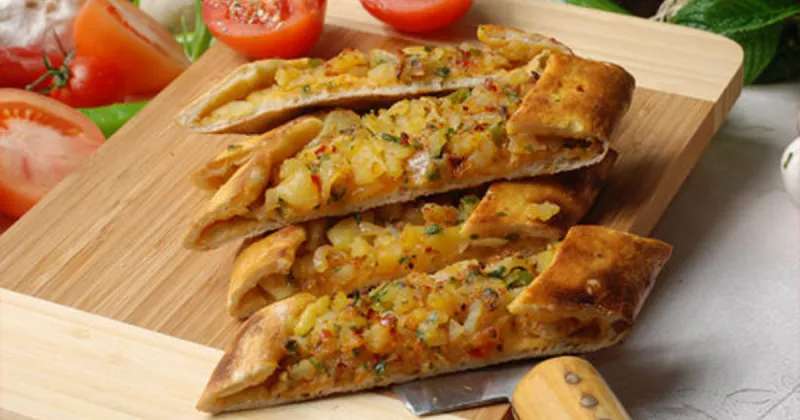 Patatesli Kaşarlı Pide